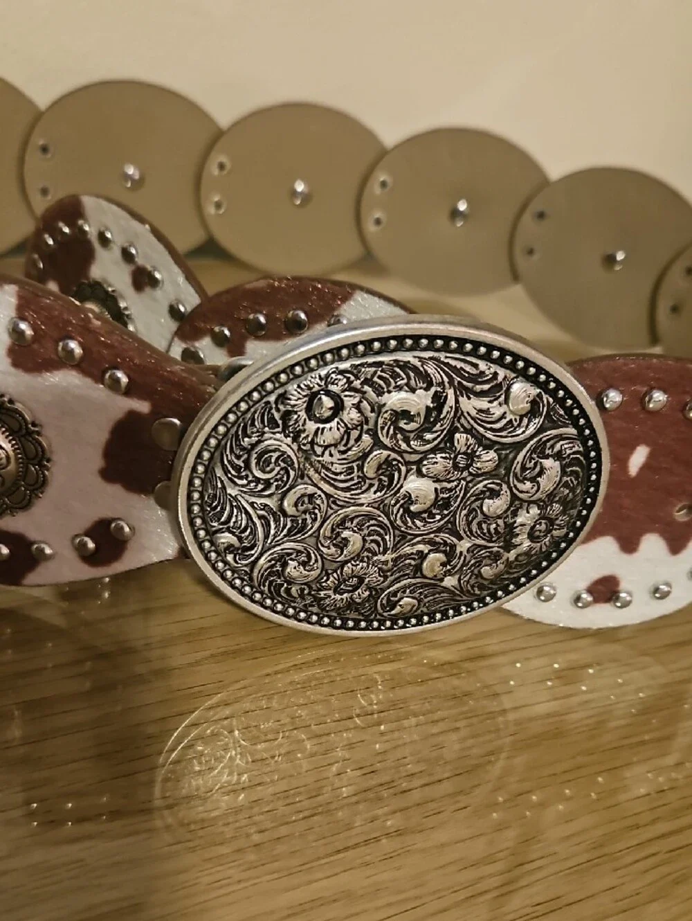 Western Scalloped Leather Belt in Brown and White with Decorative Concho - Picture 3 of 5